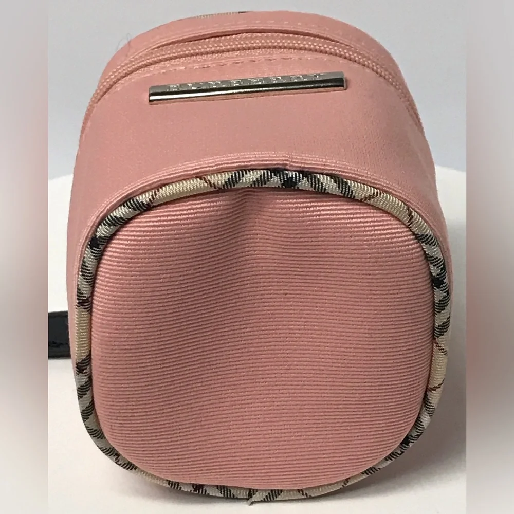 Burberry Mini Case/Pouch 😍👛